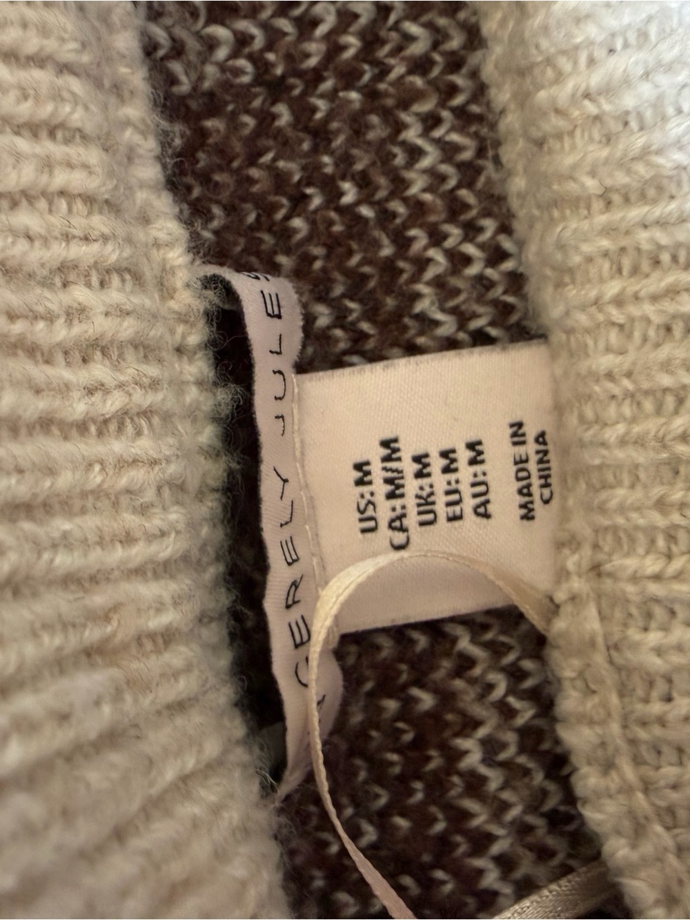 Sincerely Jules sweater. size medium. Great condition - Picture 2 of 2